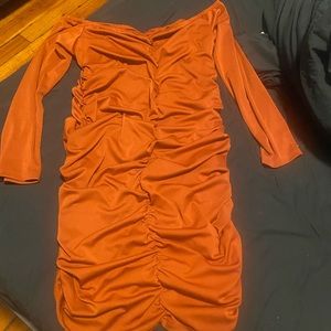 Shein Curve Plus off shoulder ruched bodycon dress in rust brown size 4xl